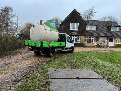 Domestic Novo tank being delivered